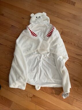 Polar Bear Hooded blanket